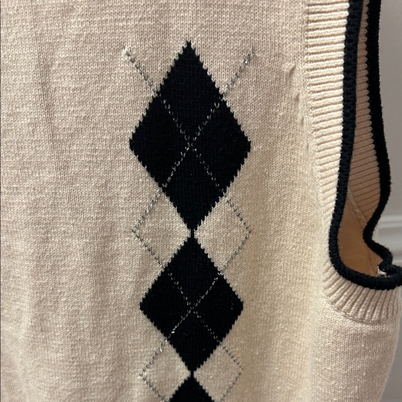Sport Haley Cream V-Neck Sweater Vest - Picture 6 of 10